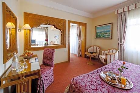 double pool view room