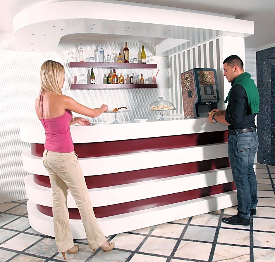 Grand Zeybek Hotel