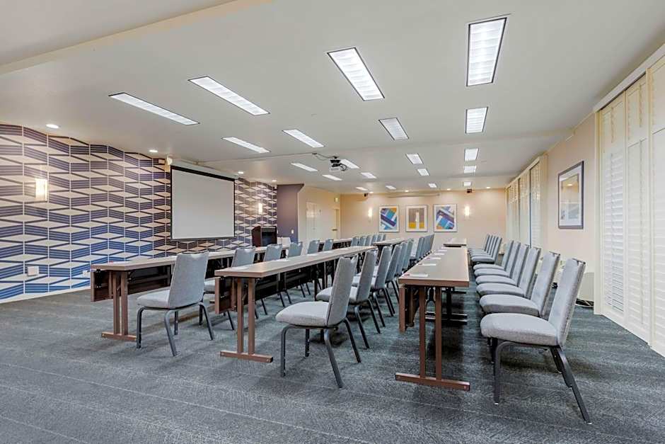 Best Western Plus Novato Oaks Inn
