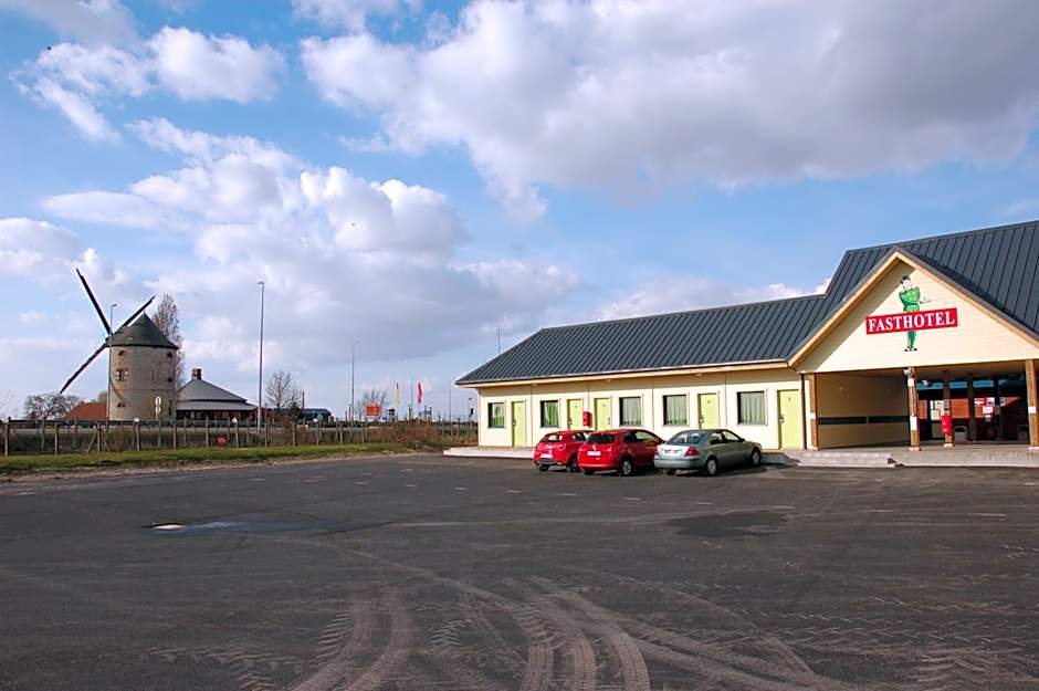 Fasthotel Orléans Nord Artenay