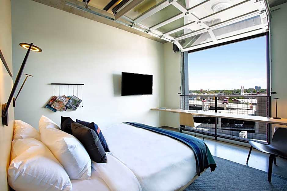 THE SOURCE HOTEL