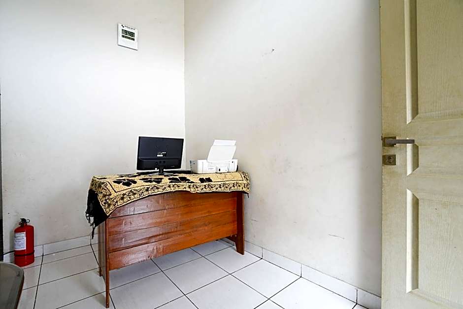 OYO Life 2874 Berlian Residence