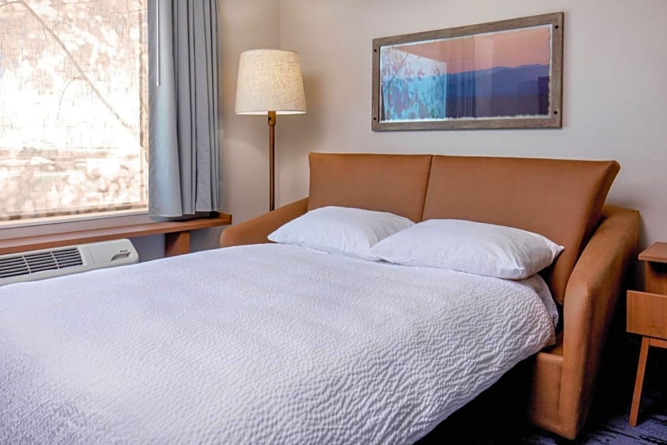 Fairfield Inn & Suites by Marriott McPherson