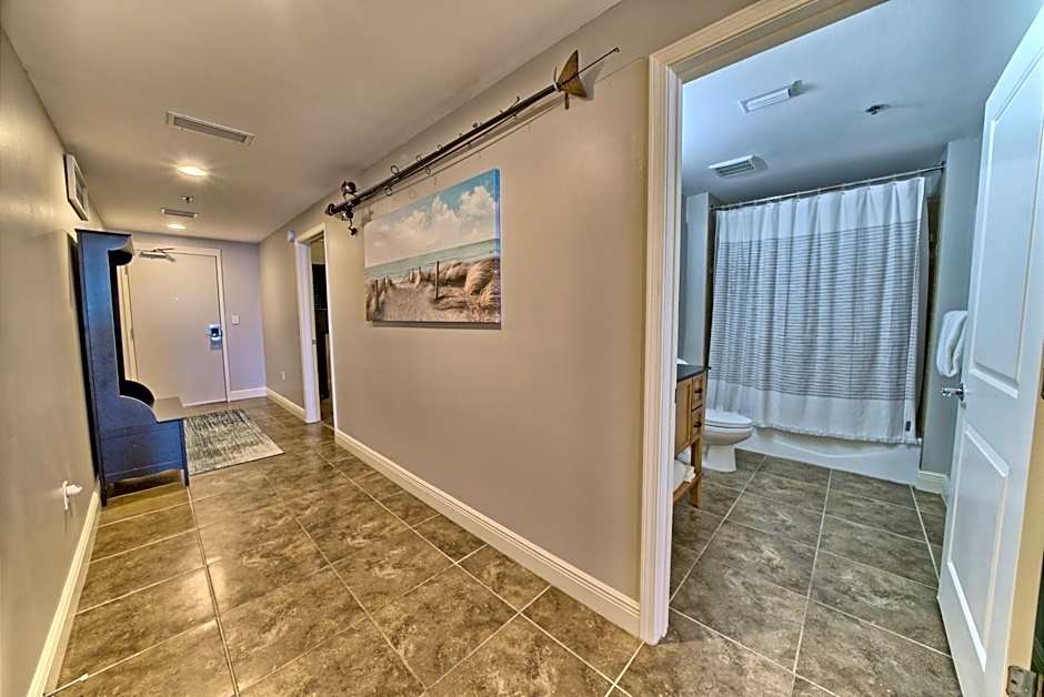 OCEAN FRONT CONDO w INCREDIBLE VIEWS