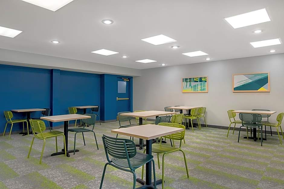Spark by Hilton Montgomery EastChase