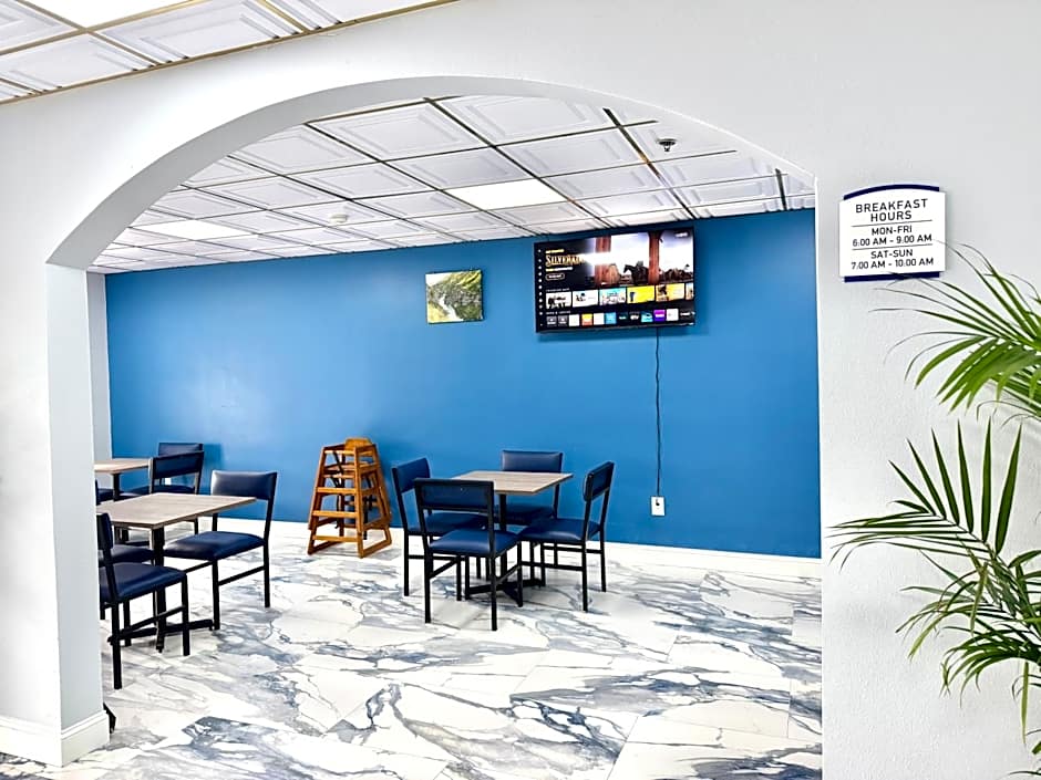 Baymont by Wyndham Louisville Southwest