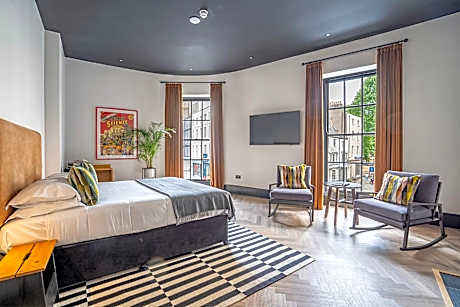 Crescent Place by Mansley