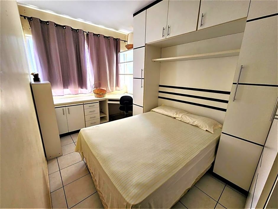 Res Ingrid Bloco B AP 910 · Apartamento completo de 2 quartos.