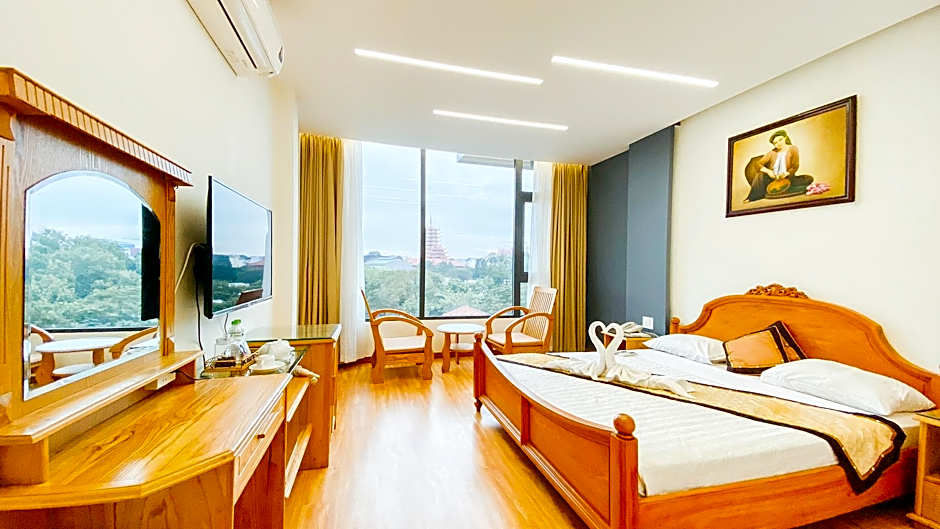 Duc Vuong 2 Hotel