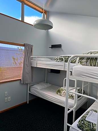 Bed in 6-Bed Mixed Dormitory Room