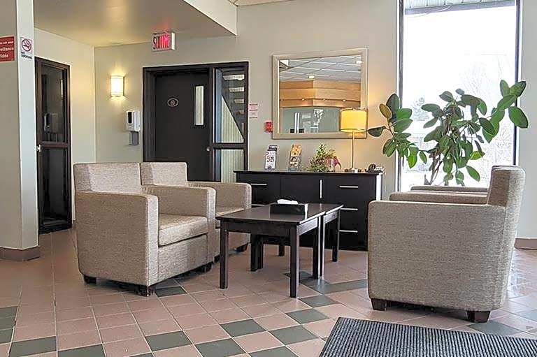 Quality Hotel & Suites