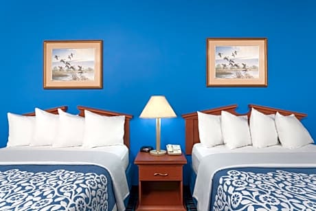 2 Queen Beds Mobility Accessible Room Non-Smoking