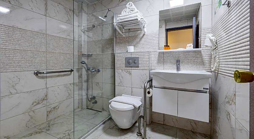 Hanedan Beach Hotel
