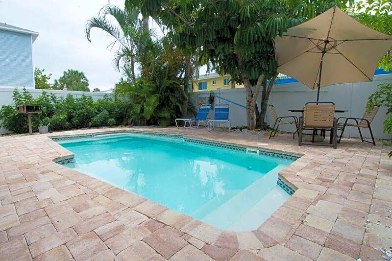 Seabreeze at Anna Maria Island Inn