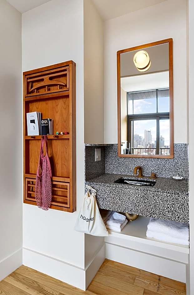 UNTITLED at 3 Freeman Alley