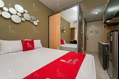 RedLiving Apartemen Springlake Summarecon - Kamarku Tower Azolla