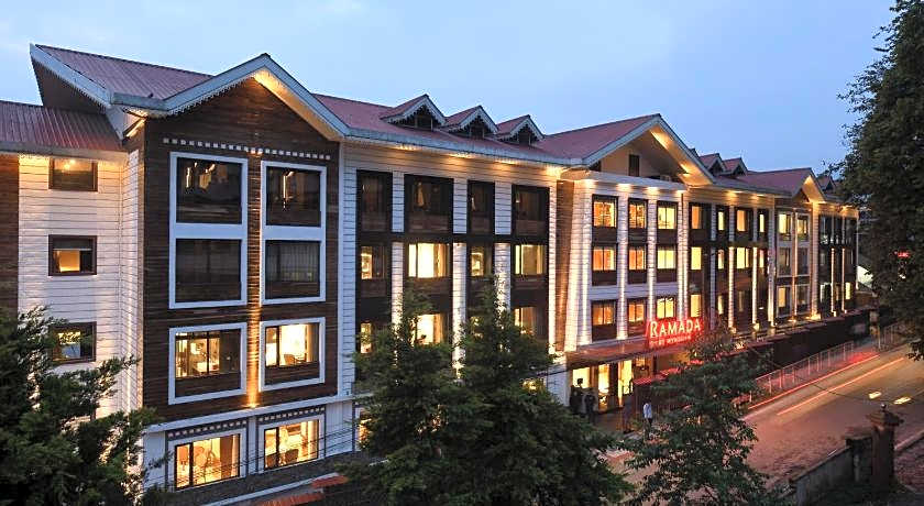Ramada by Wyndham Gangtok Hotel & Casino Golden