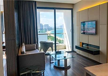 Family Suite with ocean view and balcony