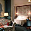 Hotel Capitol