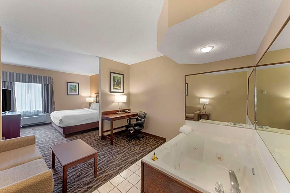 Best Western Plus Russellville Hotel and Suites
