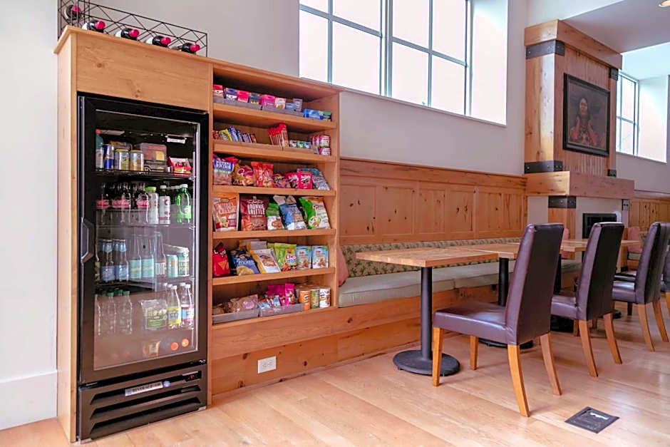 Hotel Skyler Syracuse Tapestry Collection by Hilton