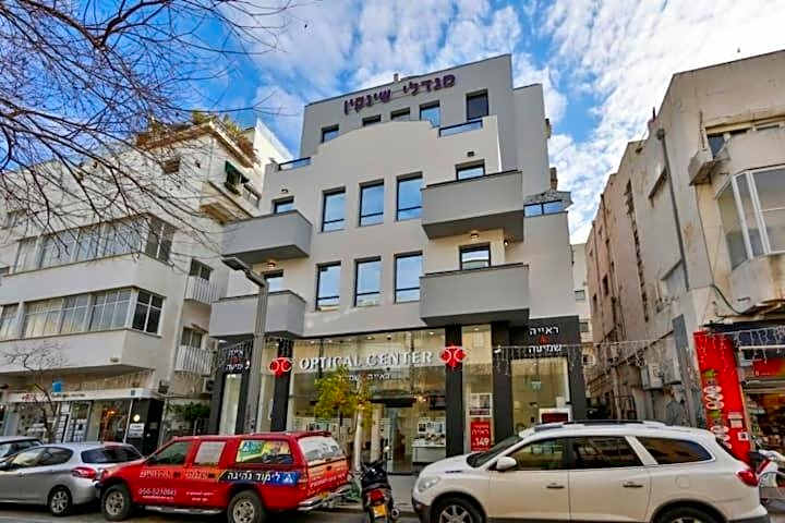 2Bedroom Suite 9 with shelter