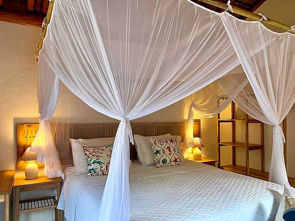 Boate, Beach Tennis & bangalôs STAFF Completo