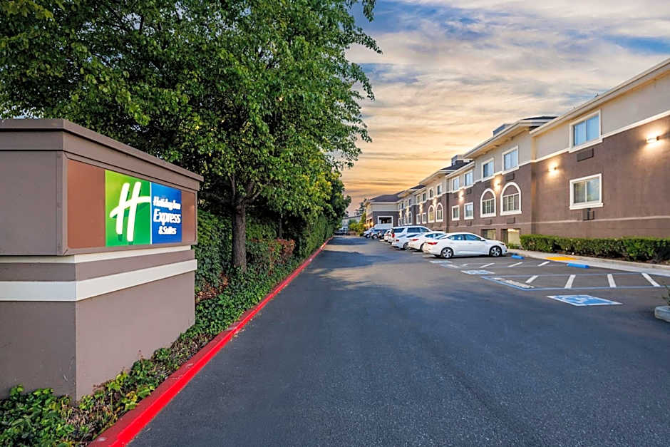 Holiday Inn Express & Suites Mountain View Silicon Valley By IHG
