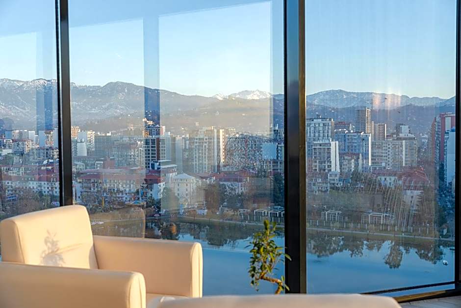 MiraMar Luxury Residences