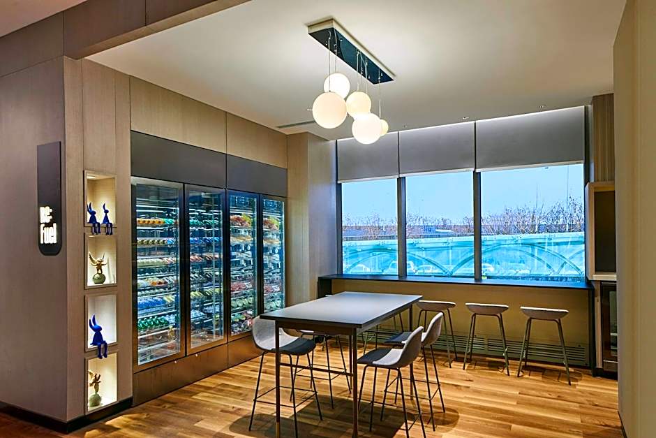 Aloft Shijiazhuang