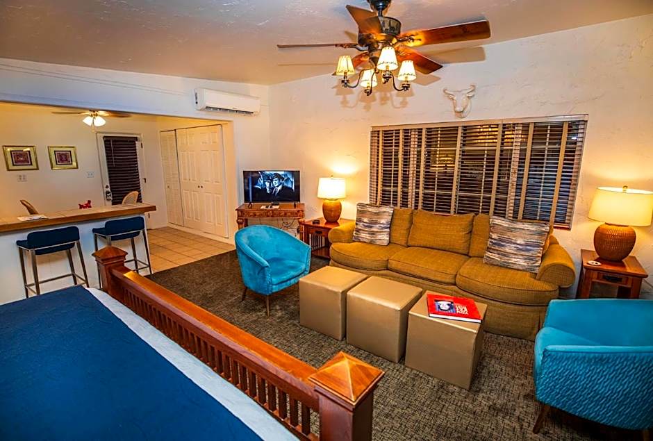 Old Ranch Inn - Adults Only 21 & Up