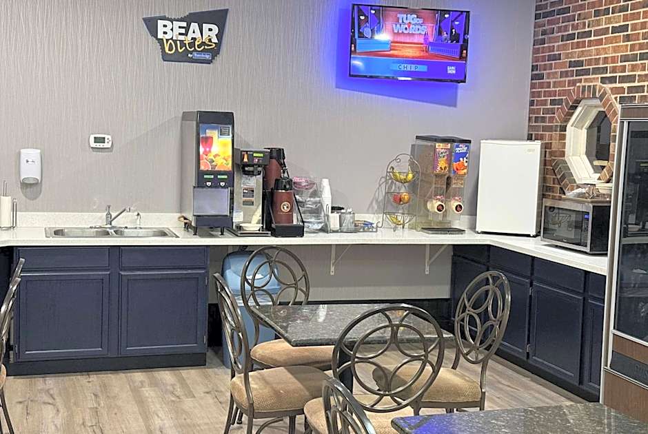 Travelodge by Wyndham Airport Platte City