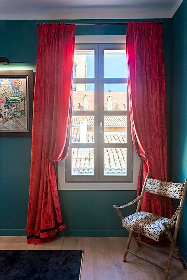 Maison Du Collectionneur