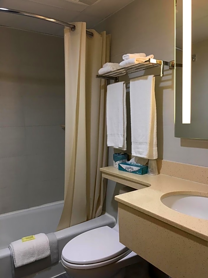 Floral Park Motor Lodge