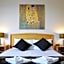 Meadowbrook Hotel