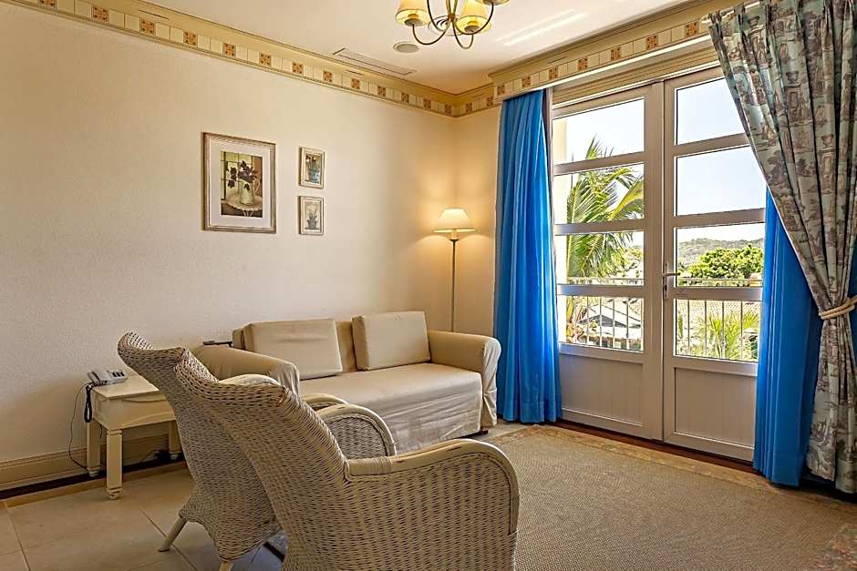 Beachfront Studios at IL Campanario Resort ILCTOP