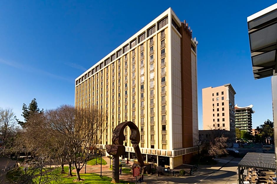 Holiday Inn Sacramento Downtown-Arena, an IHG Hotel