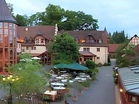 Schlosshotel Weyberhofe