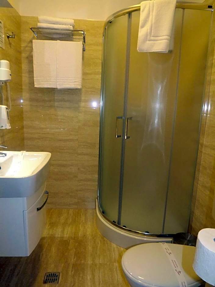 West Plaza Residence