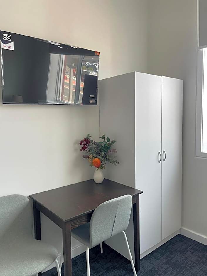 The Club Hotel Collie