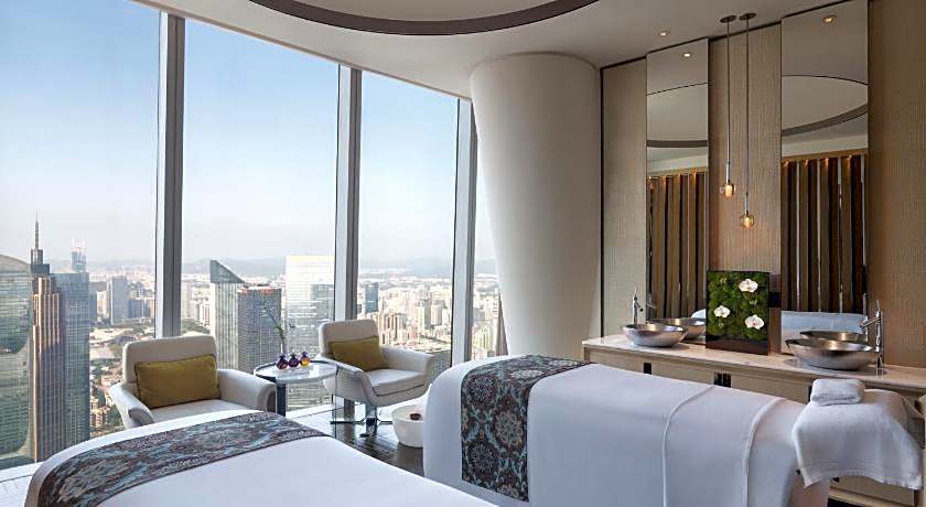 Four Seasons Hotel Guangzhou
