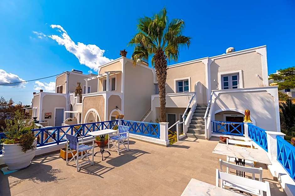 Hotel Thira