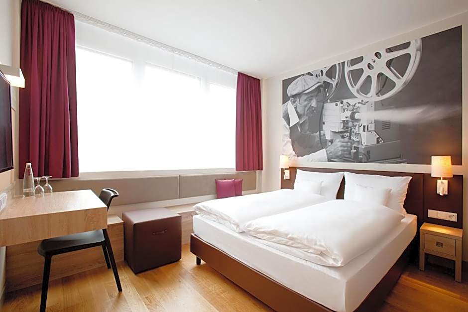 Vienna House Easy by Wyndham  München