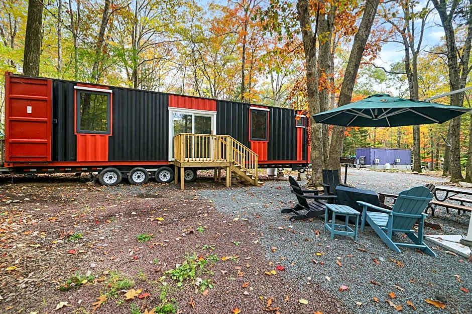 Camptel Poconos Lodging