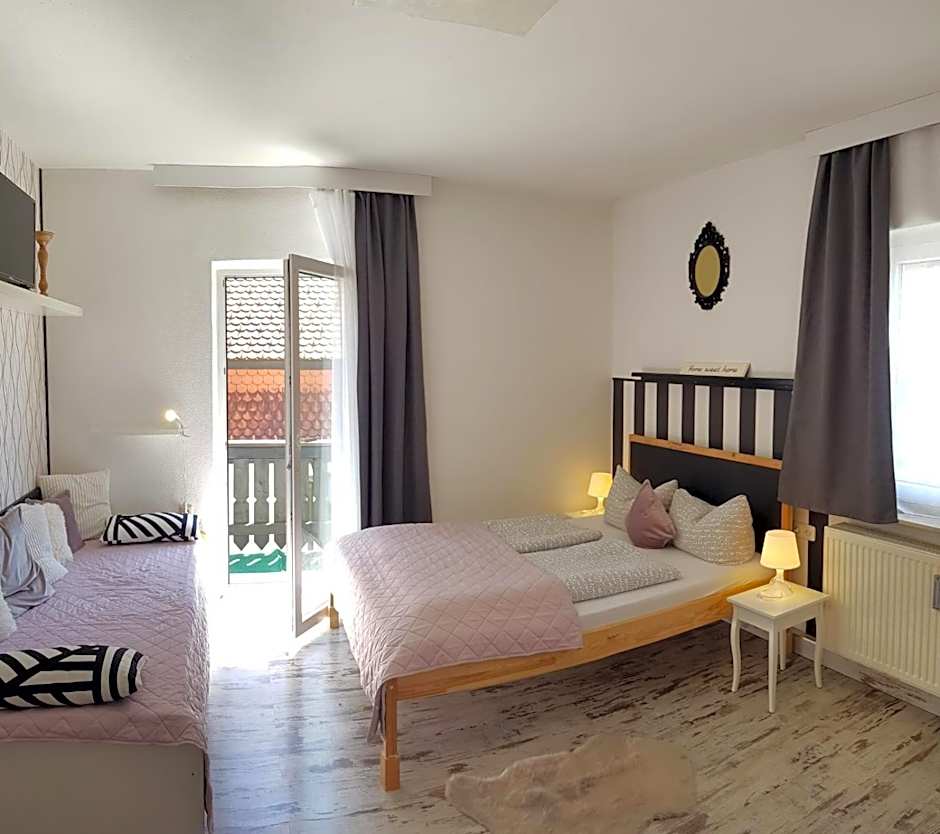 LA Boutique House