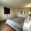 Econo Lodge Inn & Suites Chambersburg Central