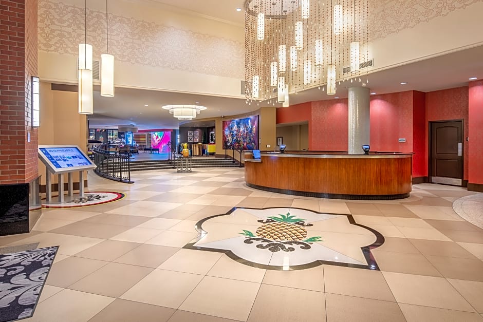 Staypineapple at The Maxwell Hotel