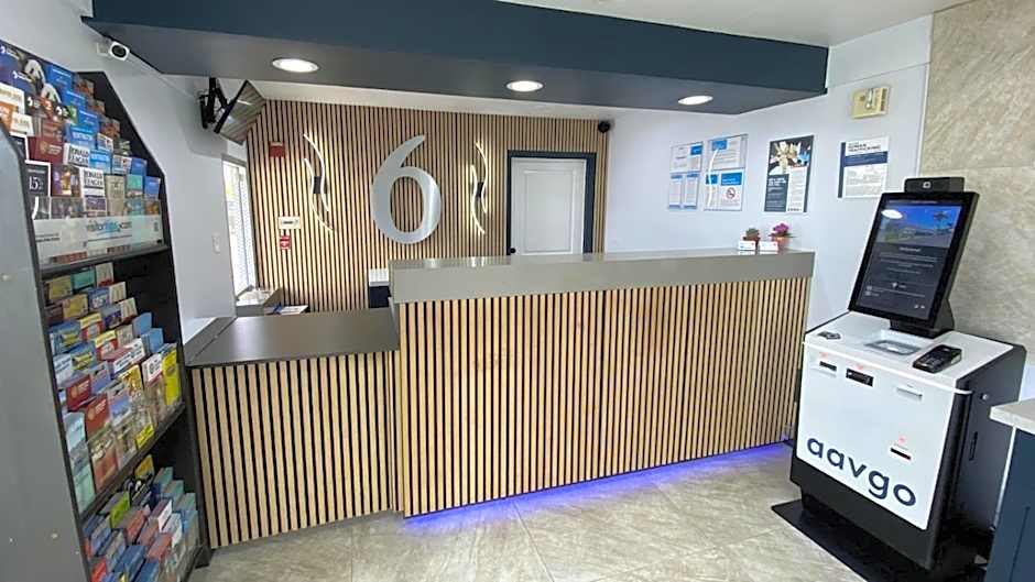 Motel 6-Costa Mesa, CA