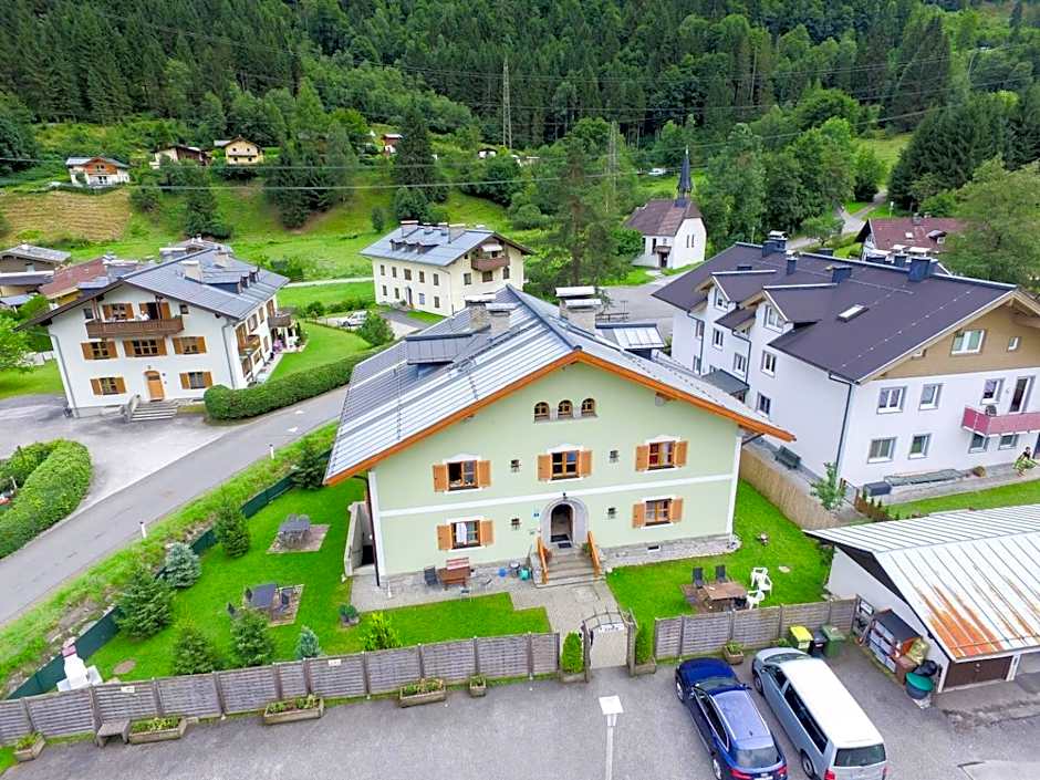 Familienappartements Eder - Free entry to Tauern SPA Kaprun included