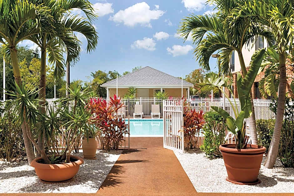 Hampton Inn & Suites Tarpon Springs